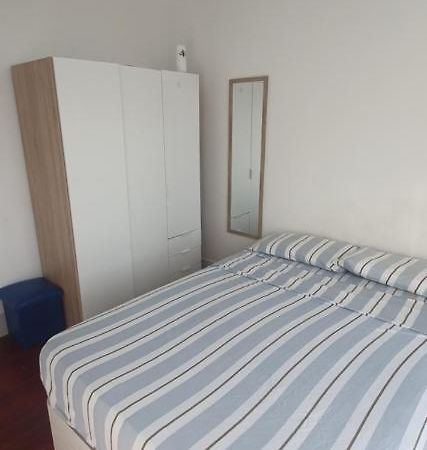 Habitacion Pequena Con Balcon Apartment วิโก ภายนอก รูปภาพ