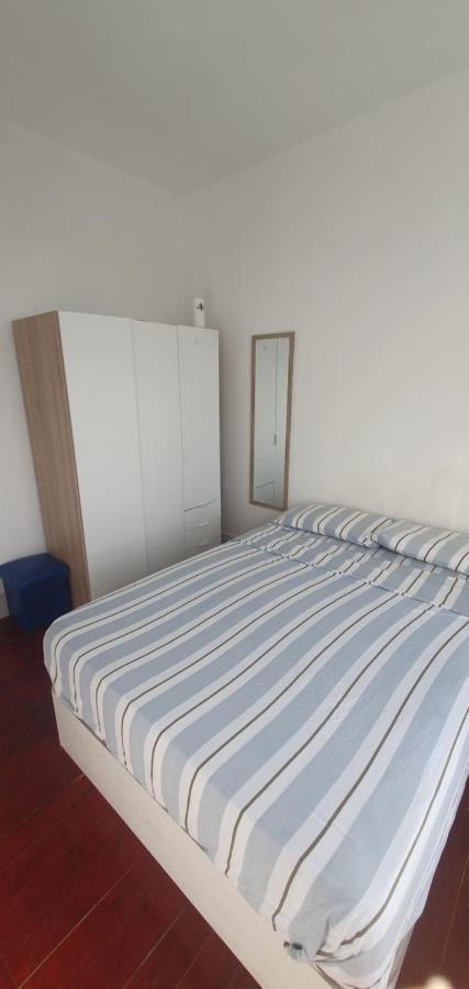 Habitacion Pequena Con Balcon Apartment วิโก ภายนอก รูปภาพ